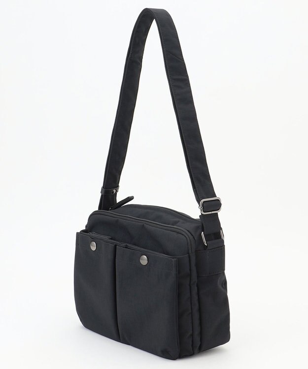 Y'SACCS 【ムック本掲載】クリンクルナイロン　ダブルポケットショルダー ブラック