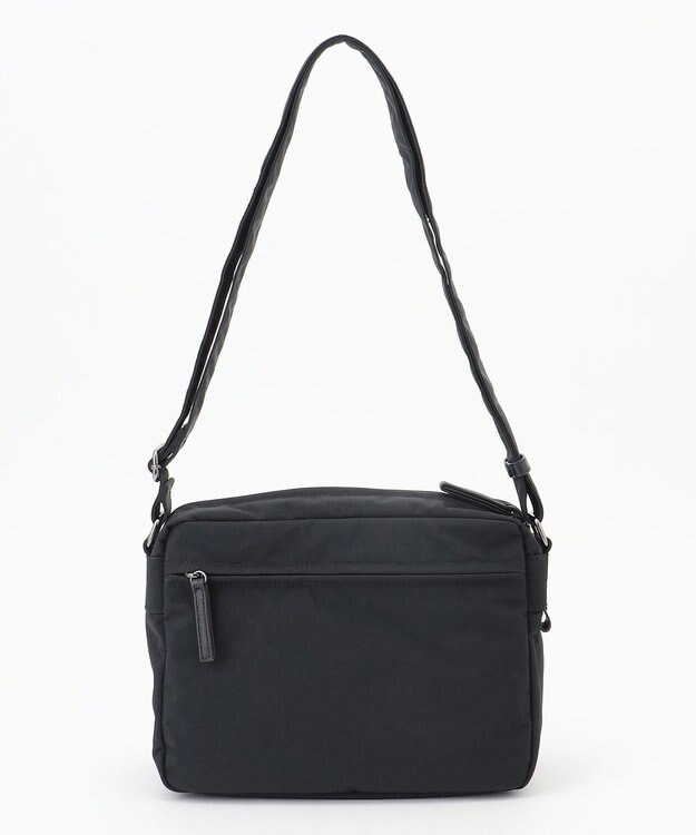 Y'SACCS 【ムック本掲載】クリンクルナイロン　ダブルポケットショルダー ブラック