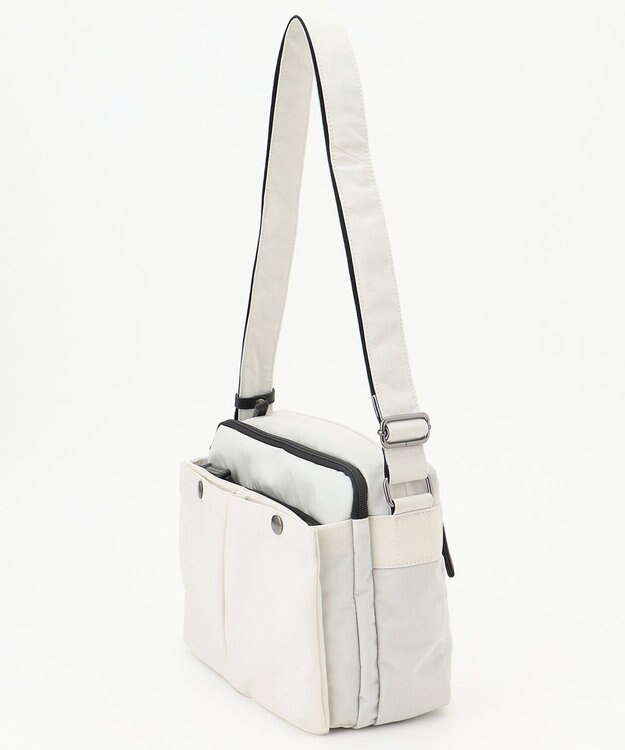 Y'SACCS 【ムック本掲載】クリンクルナイロン　ダブルポケットショルダー ホワイト