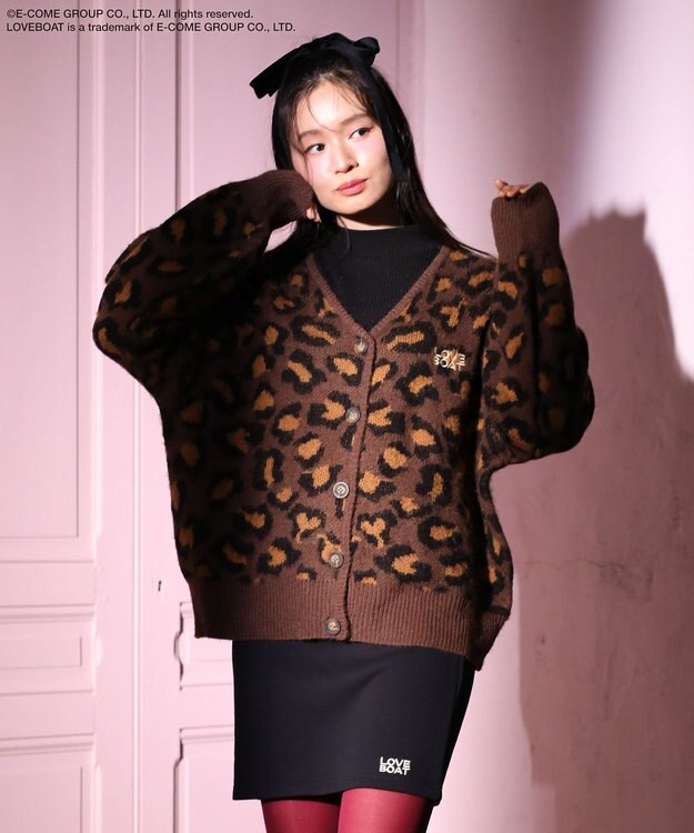 Green Parks ■ＬＯＶＥ　ＢＯＡＴ　ロゴ刺繍ニットカーディガン Leopard