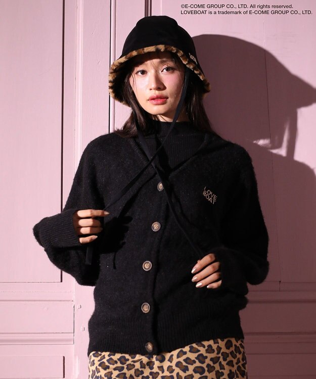 Green Parks ■ＬＯＶＥ　ＢＯＡＴ　ロゴ刺繍ニットカーディガン Black