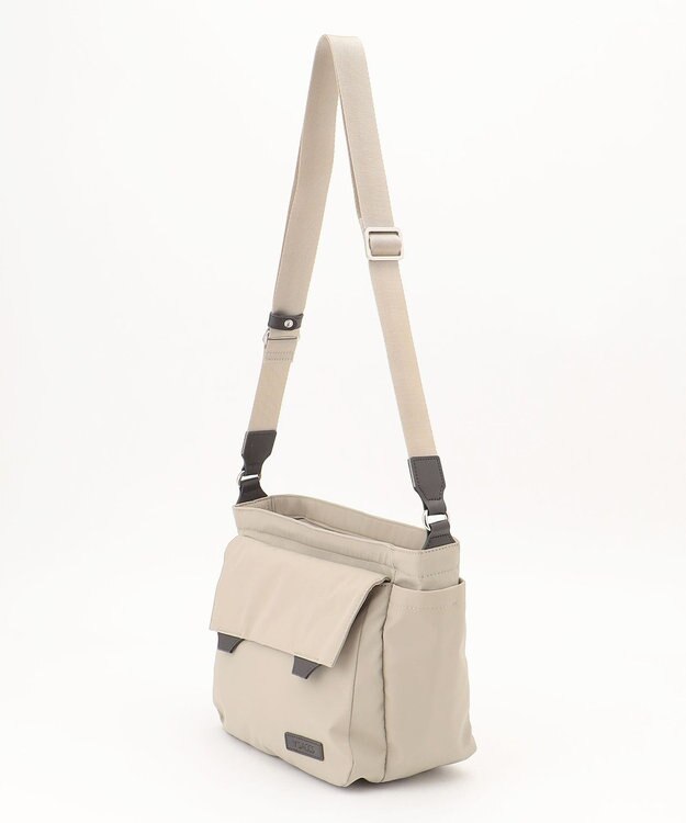Y'SACCS ダブルタブ　トラベルショルダーバッグ ライトベージュ