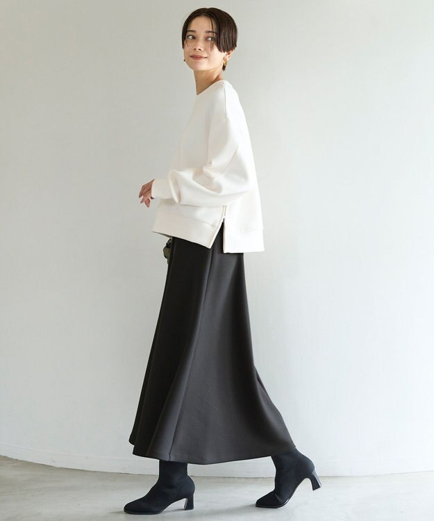 UNFILO 【新色登場】BEAUTY FORM JERSEY セミフレアスカート チャコール