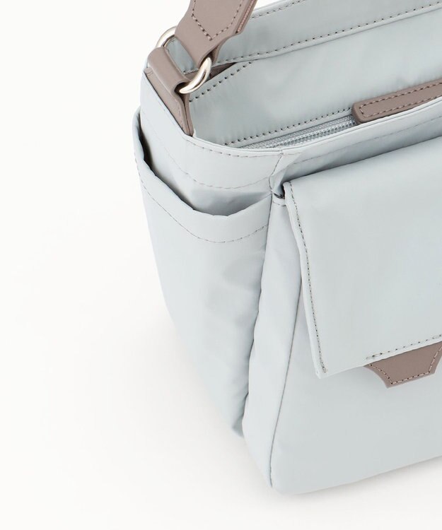 Y'SACCS ダブルタブ　トラベルショルダーバッグ ライトグレー