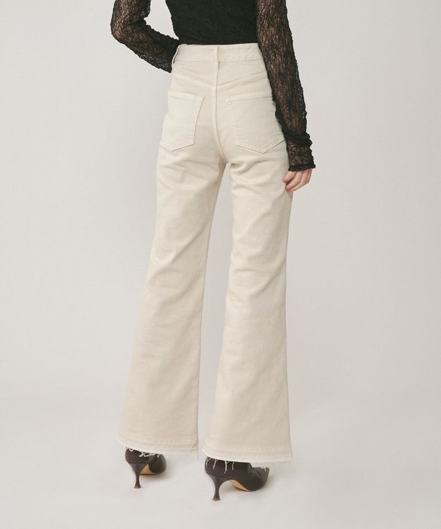 GRACE CONTINENTAL フレアデニムパンツ ベージュ