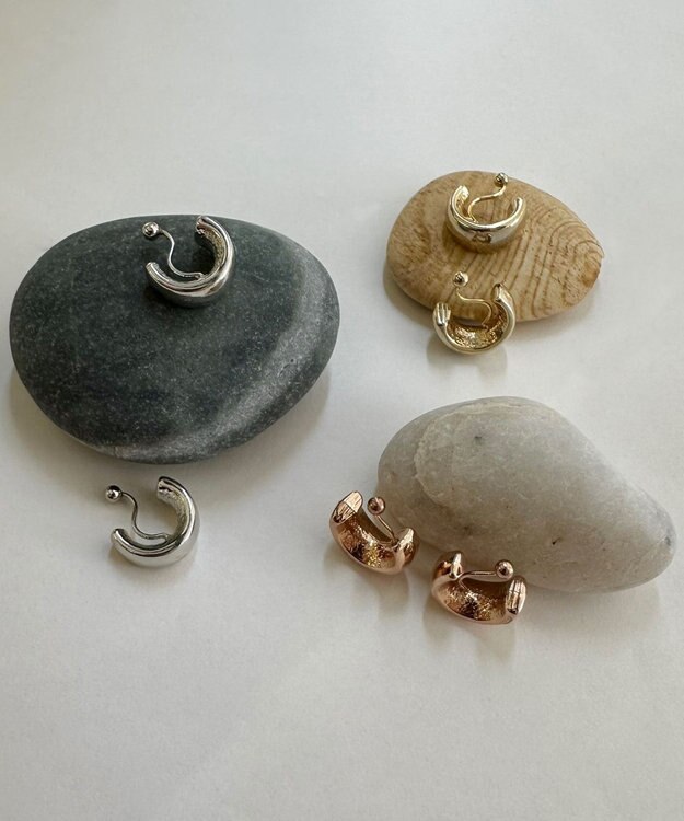 Phoebe 【痛くないシリーズ/金属アレルギー対応】モードミニマルフープライトフィットイヤリング　シルバー シルバー