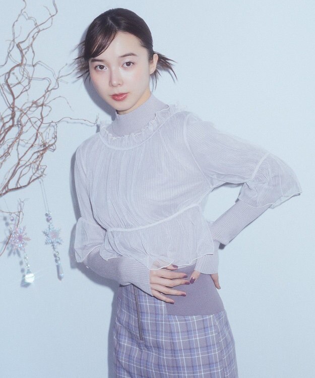 earth music&ecology ＳＥＴ２点リブニットインナー＋チュールプルオーバー Light Gray