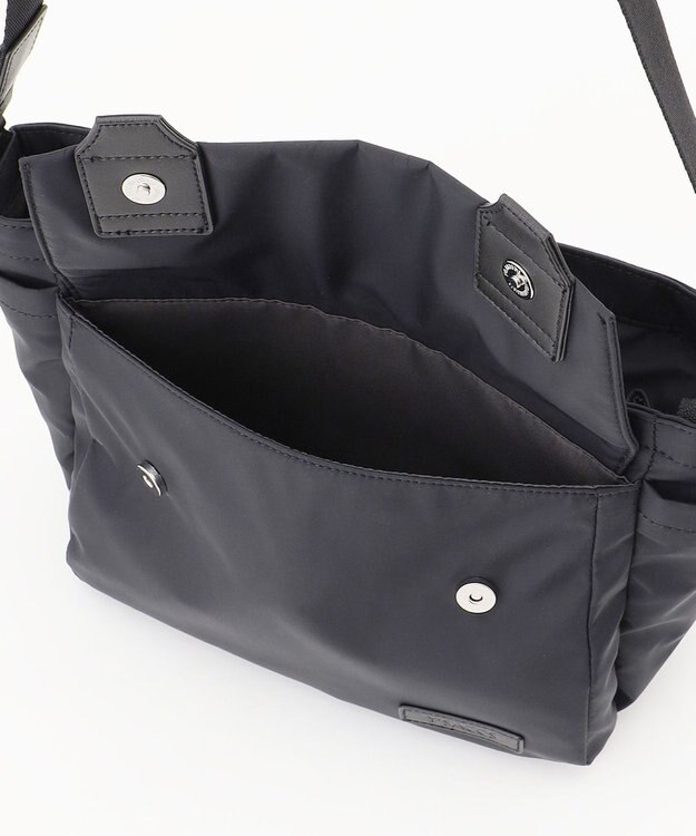 Y'SACCS ダブルタブ　トラベルショルダーバッグ ブラック