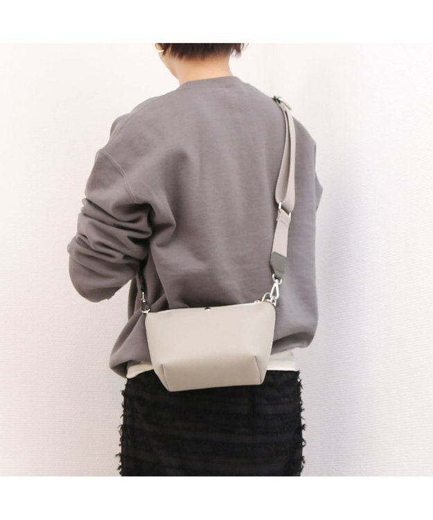UNBILLION カシュカシュ cachecache / 舟型シュリンクショルダー ライトグレー