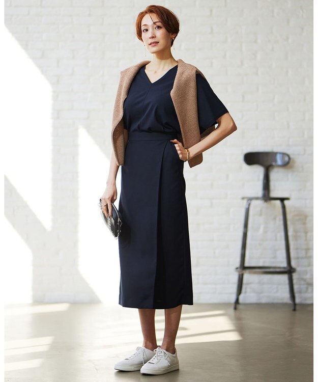 ICB 【接触冷感・UVケア・速乾・洗える】FluidBackSatin ナロースカート ネイビー系