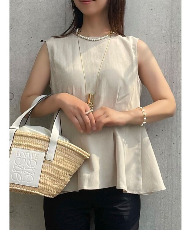 Green Parks AnriettMusee ノースリーブタックペプラムブラウス Beige