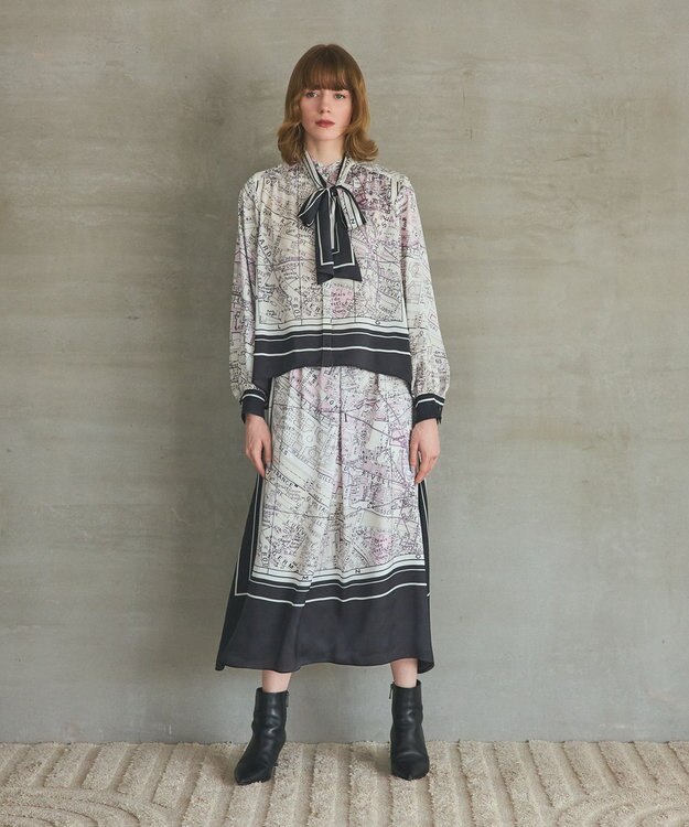 GRACE CONTINENTAL パリスカーフプリントブラウス ブラック