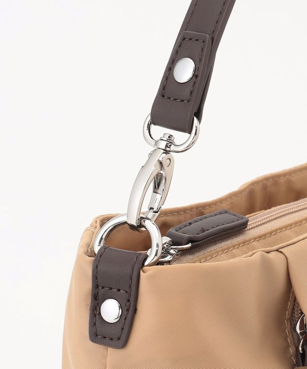 LA BAGAGERIE 多収納ナイロン2WAYショルダー ベージュ