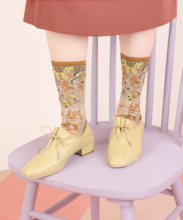 COQ antigua flower ラメ花柄ソックス ベージュ