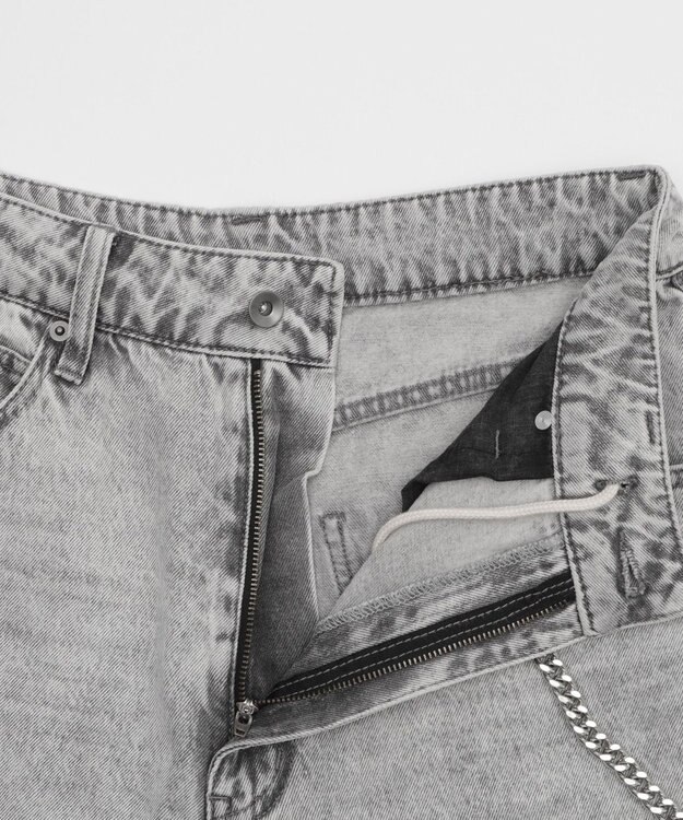 WEGO 【ユニセックス着用ITEM】チェーン付きスーパーバギーデニムショーツ グレー