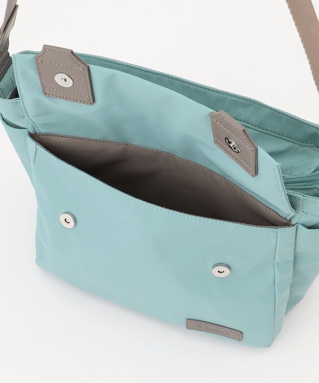 Y'SACCS ダブルタブ　トラベルショルダーバッグ ライトグリーン