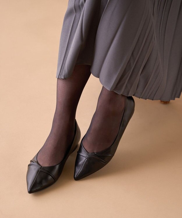 Dominic3 センターギャザー ポインテッドソフトカッター ブラック