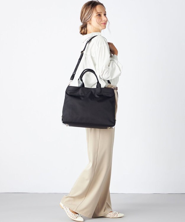 LA BAGAGERIE ツイルナイロン×エナメル 2WAYトートバッグ Mサイズ ブラック