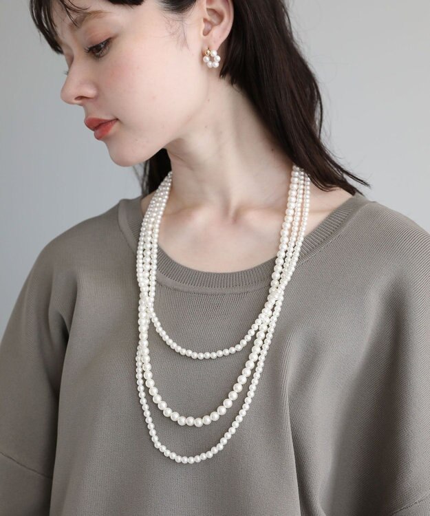 Green Parks ・ＨＡＬＦ　ＴＩＭＥ　パール３連ネックレス（金属フ White