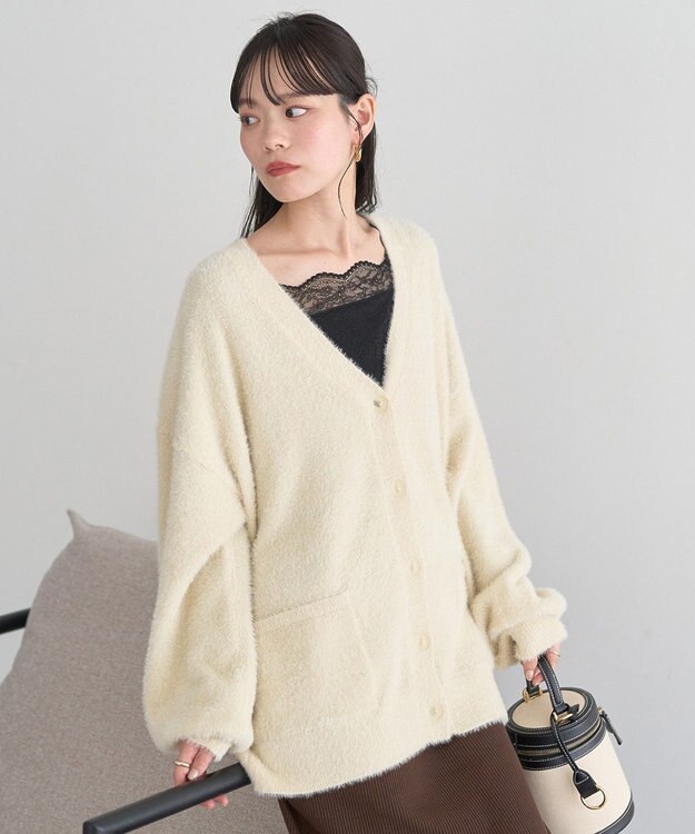 earth music&ecology ラメミニシャギーＶネックカーディガン Ivory