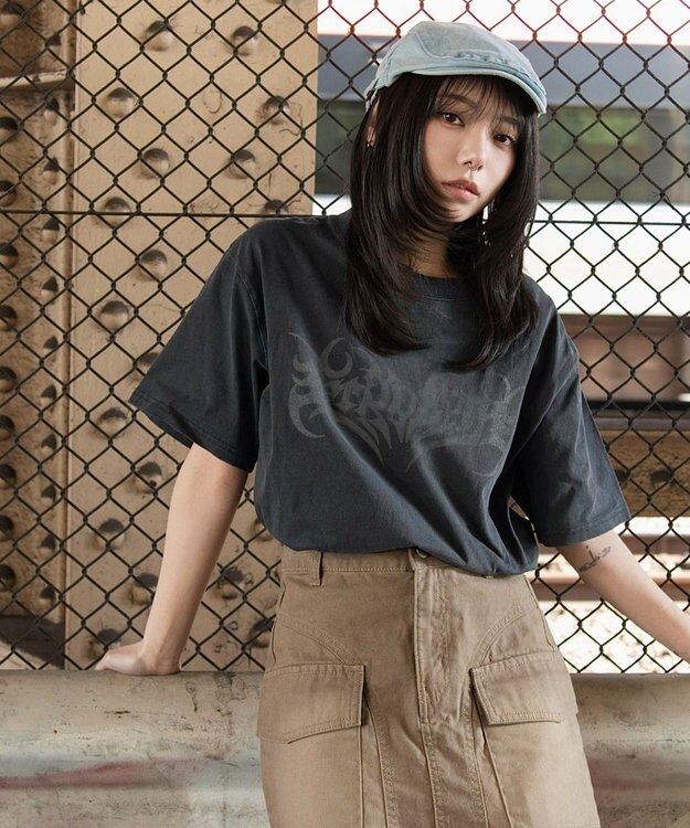 WEGO 【ユニセックス着用ITEM】ピグメントグラフィックT（SS） ブラックその他