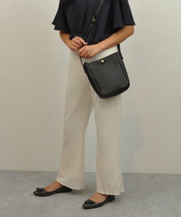 UNBILLION 【テレビ ドラマ着用アイテム】Otias シュリンクレザーショルダ－バッグ ブラック