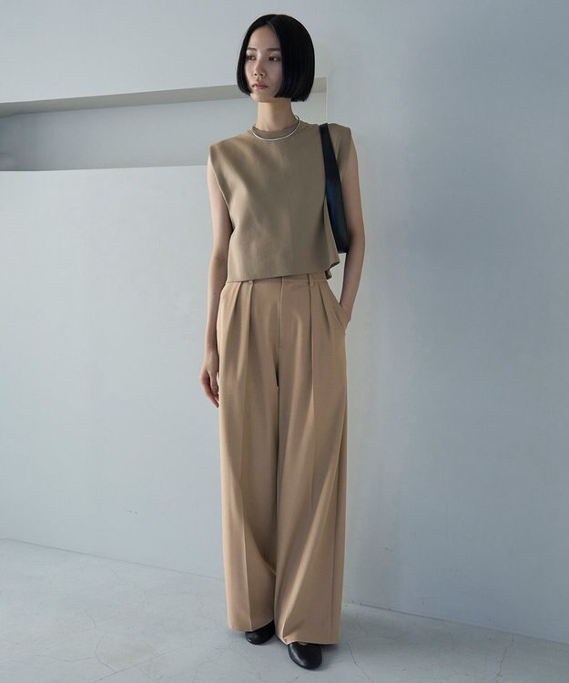 UNFILO L フォルムニット クロップドベスト カーキ