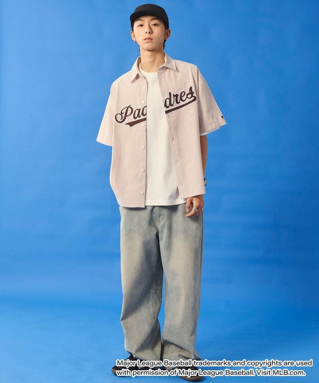 WEGO 【ユニセックス着用ITEM】別注MLBストライプグラフィックシャツ（SS） ブラウンストライプ