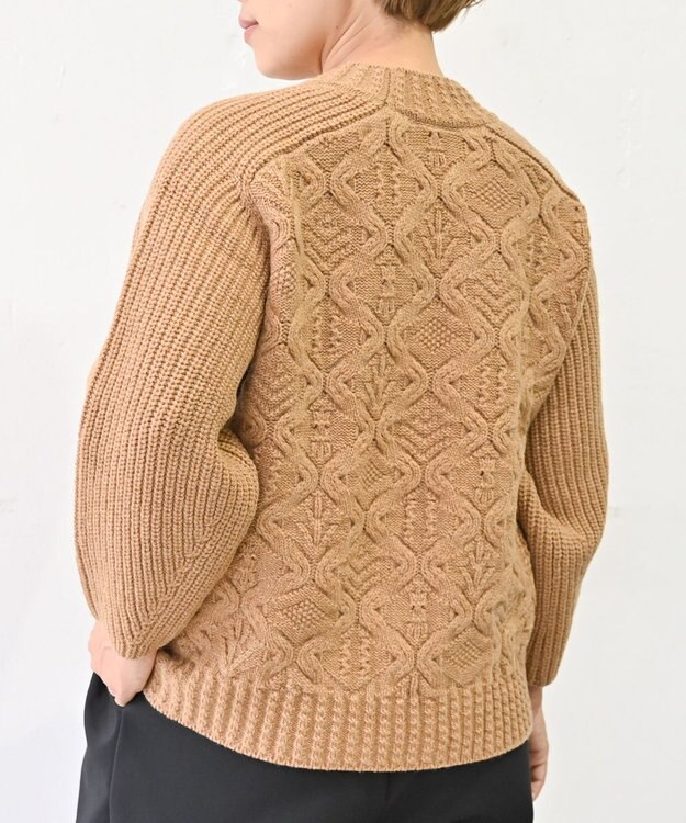 muuc 〈上質なシェットランドウール＆カシミヤ〉〈5種類の模様編み〉パッチワーク柄ケーブル模様編みセーター キャメル
