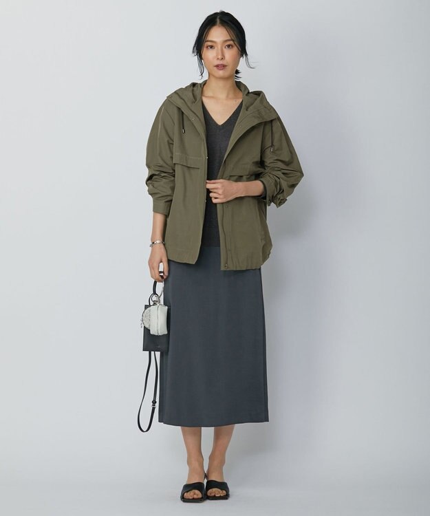 ICB 【WEB限定カラーあり・洗える】ペーパーブレンドシャインニット Vネックプルオーバー チャコール系