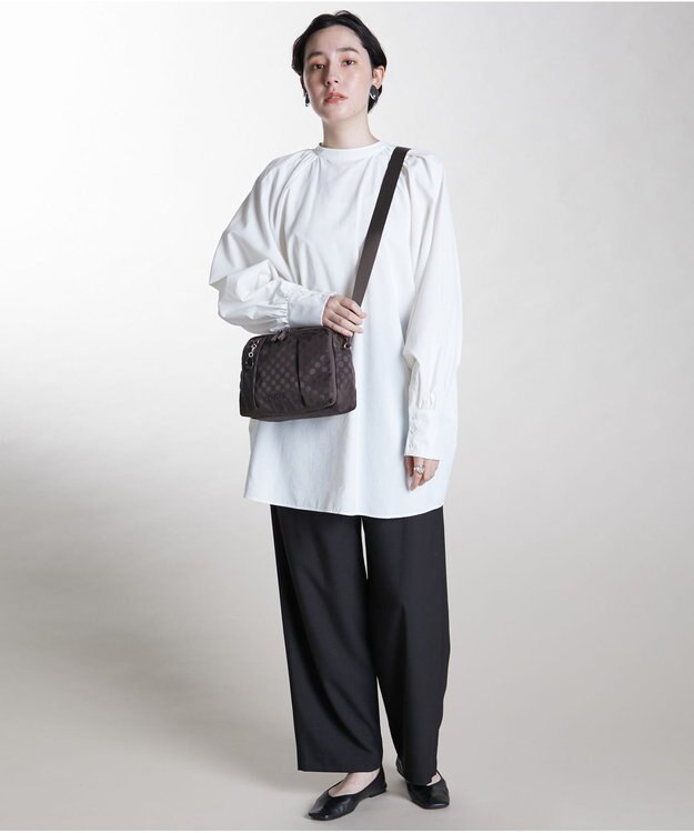 Y'SACCS 【ムック本掲載】Polka Dots スクエアポシェット チョコ