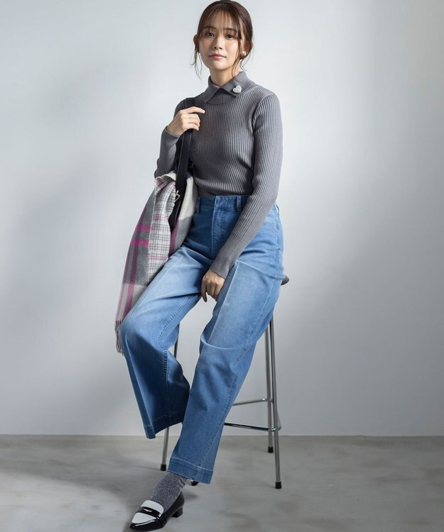 組曲 【前後着用・手洗い可】ELENAスパンコール襟デザイン ニット チャコールグレー系