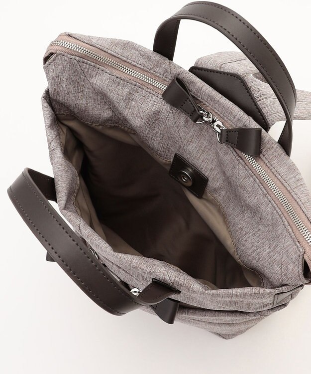 Y'SACCS ストリームラインデイパック ベージュ