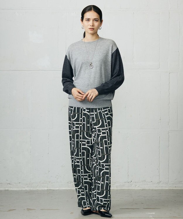 自由区 L 【17号サイズまで展開・カタログ掲載】ジオメトリックレトロプリント パンツ グレーベース