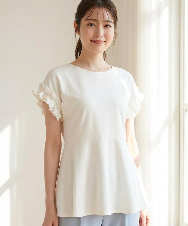 Feroux 【汗ジミが目立たない】フリル袖ペプラムデザインTシャツ ホワイト系