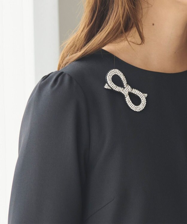 Feroux リボンビジュー ブローチ シルバー系