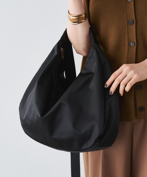 russet ラウンドビッグショルダーバッグ(CE-1292) Black2（シルバー金具）