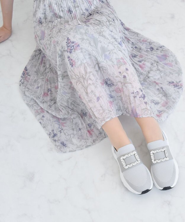 Bridget Birkin 【Bridget Birkin】ビジューバックルニットスニーカー ライトグレー