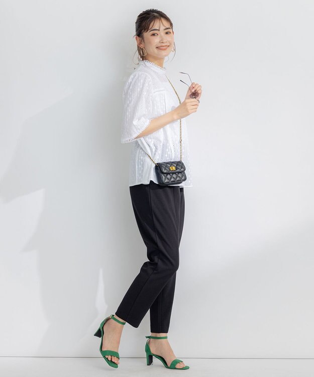 組曲 【WEB限定色あり】エンブロイダリーレース　ハイネック半袖ブラウス アイボリー系