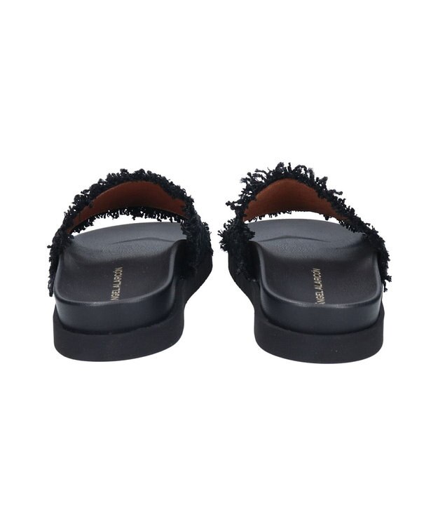 INTER-CHAUSSURES 【ANGEL ALARCON】フットベッドラフィアスライドサンダル ブラック雑材