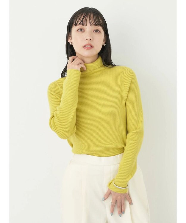 earth music&ecology やわらかタッチリブタートルネックプルオーバー Lime Green