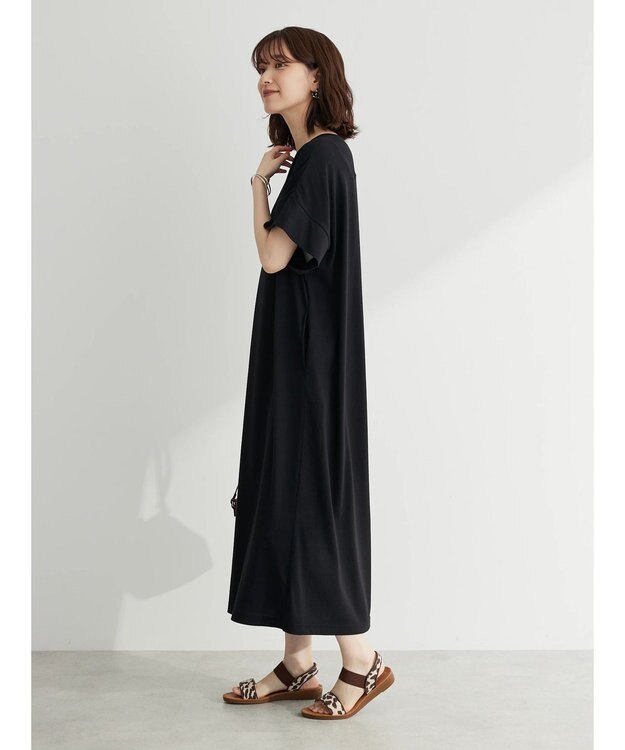 Green Parks 接触冷感　袖切替えカットワンピース Black