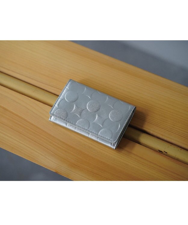 MIYABIYA La quoh with kirakaracho 南蛮七宝 エンボスレザー カードケース 月白銀(シルバー)