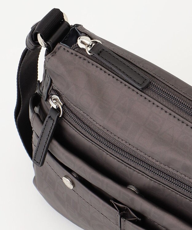 LA BAGAGERIE モノグラム　スクエアナイロンショルダー　SSサイズ ガンメタリック