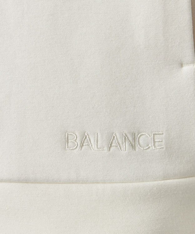 Chacott ダンボールフルジップフーディー オフホワイト