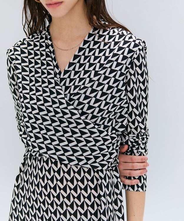 BEIGE， 【洗える】MODESTO / ジャージーストレッチカシュクールドレス Monotone