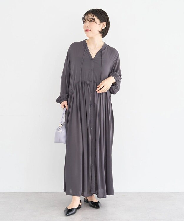 Green Parks スキッパーギャザーワンピース Charcoal Gray