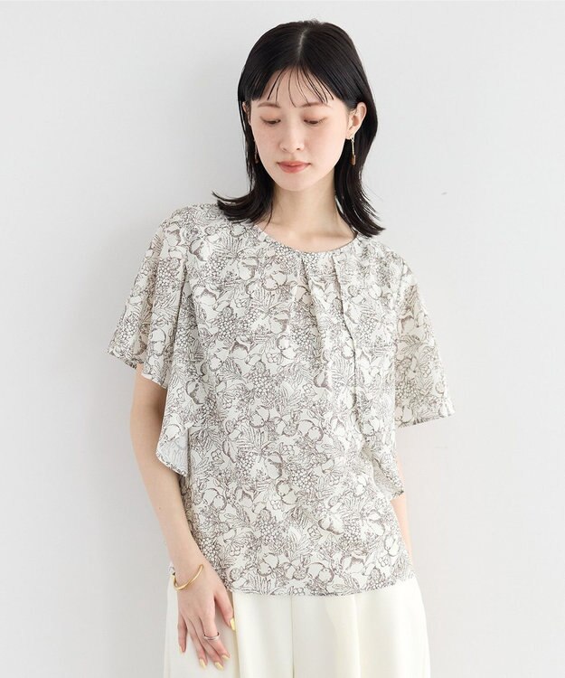 YECCA VECCA ラインフルーツ柄ラッフルブラウス Beige