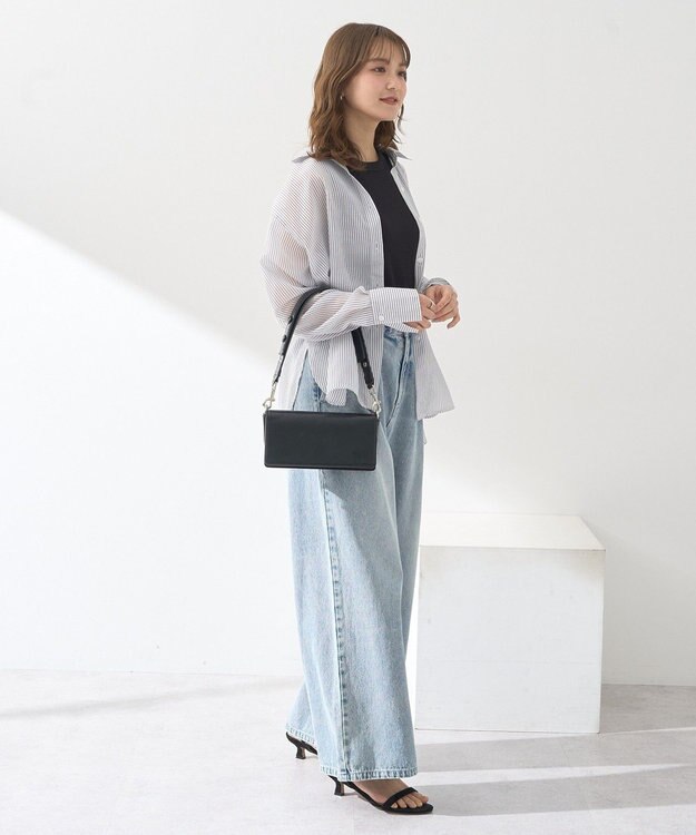 earth music&ecology ワンポイントロゴ刺繍デニムパンツ Light Indigo