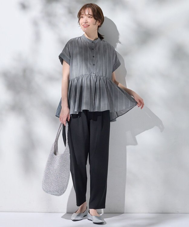 ANY 半袖ティアードブラウス チャコール×ストライプ